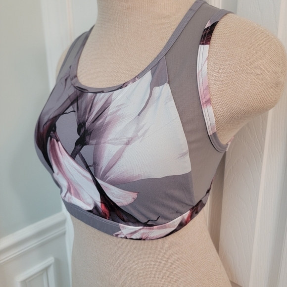 2/$20 Fabletics Camryn Floral Sports Bra - Picture 3 of 11